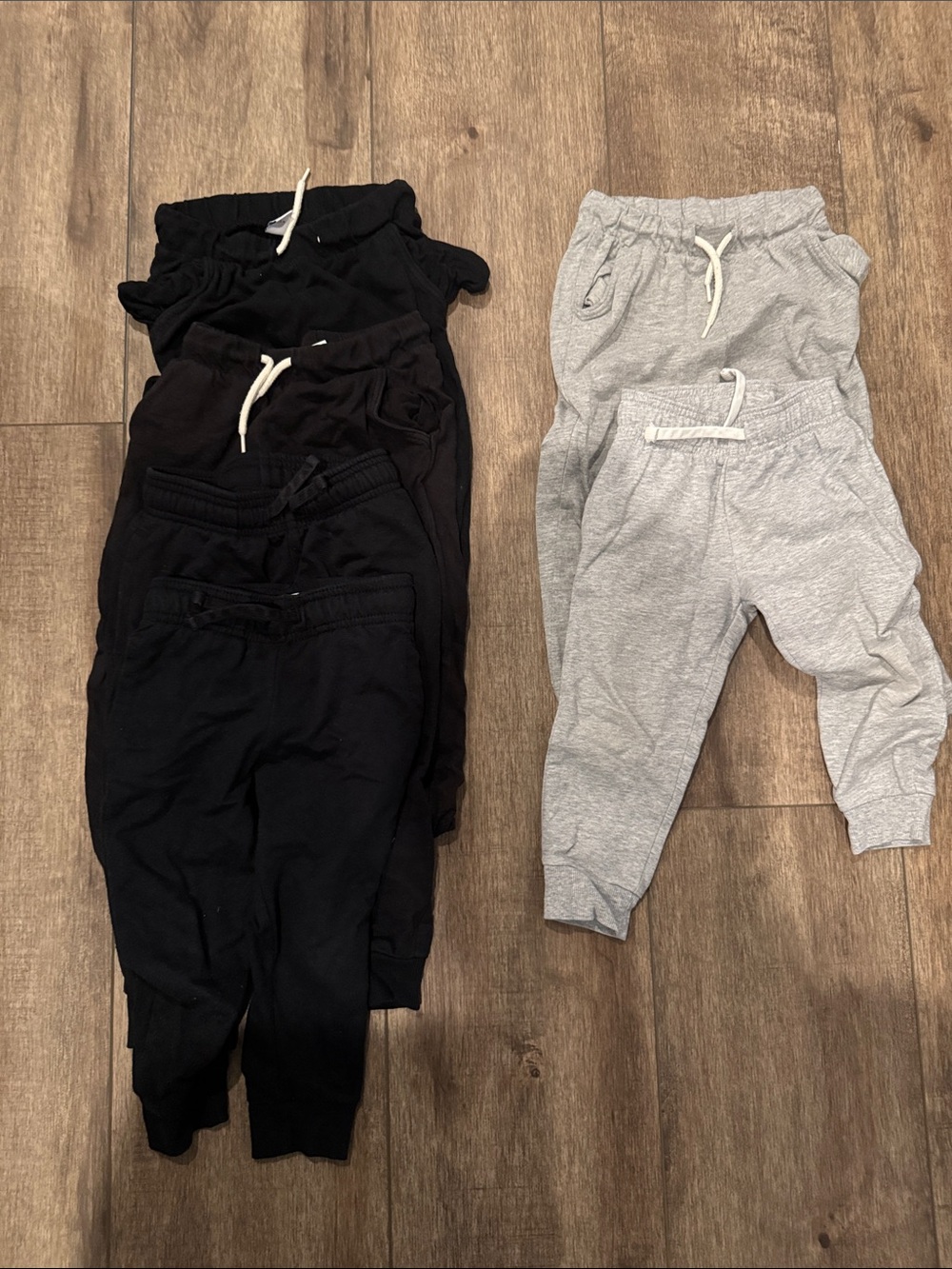 Toddler boy 3t Jogger Pants - Black and Light Gray